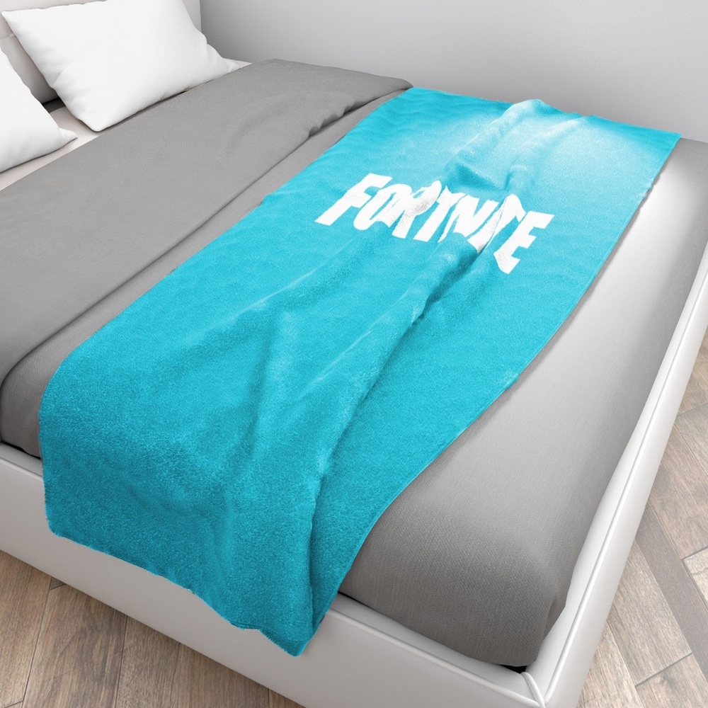 Fortnite throw - Picture 3 of 3